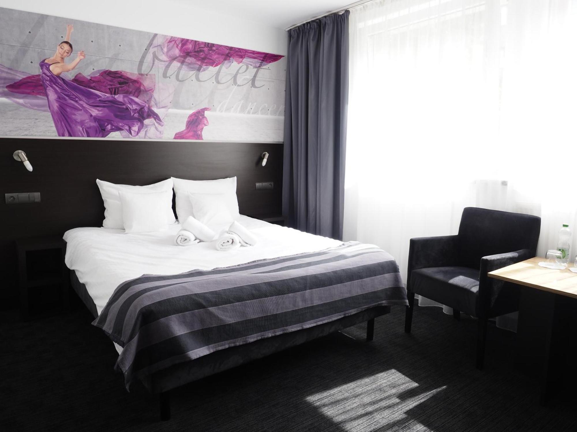B&B Hotel Bytom Dış mekan fotoğraf