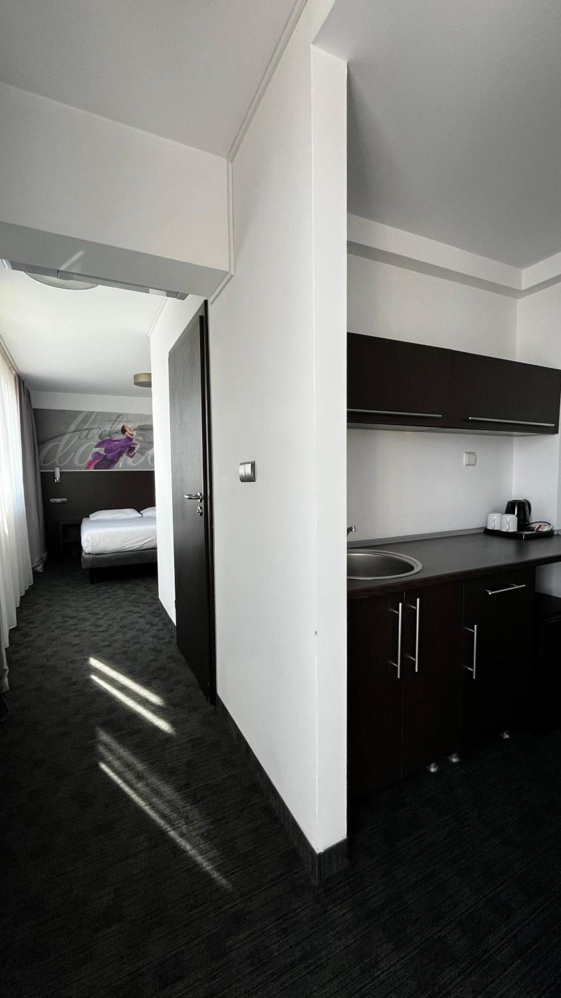 B&B Hotel Bytom Dış mekan fotoğraf